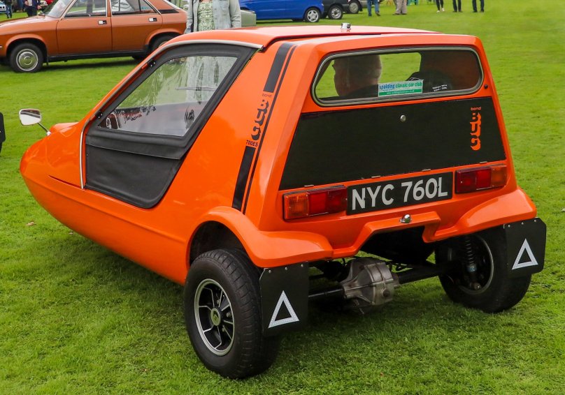 Bond Bug 700e салон