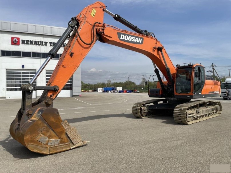Экскаватор / марка Doosan dx225nlca