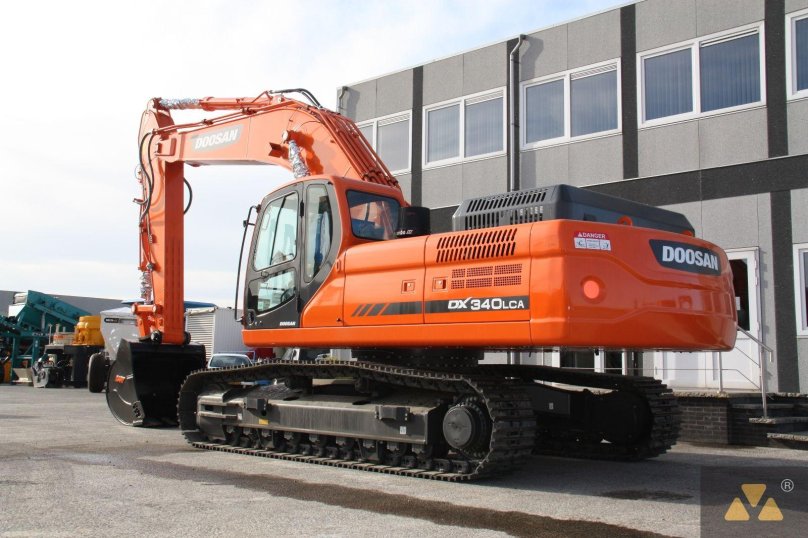 Экскаватор Doosan dx340