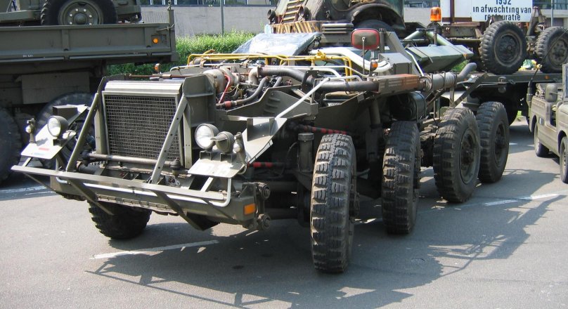 Голландский БТР YP-408