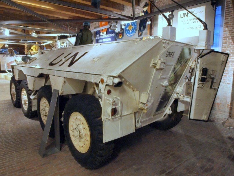 Голландский бронетранспортер DAF yp408