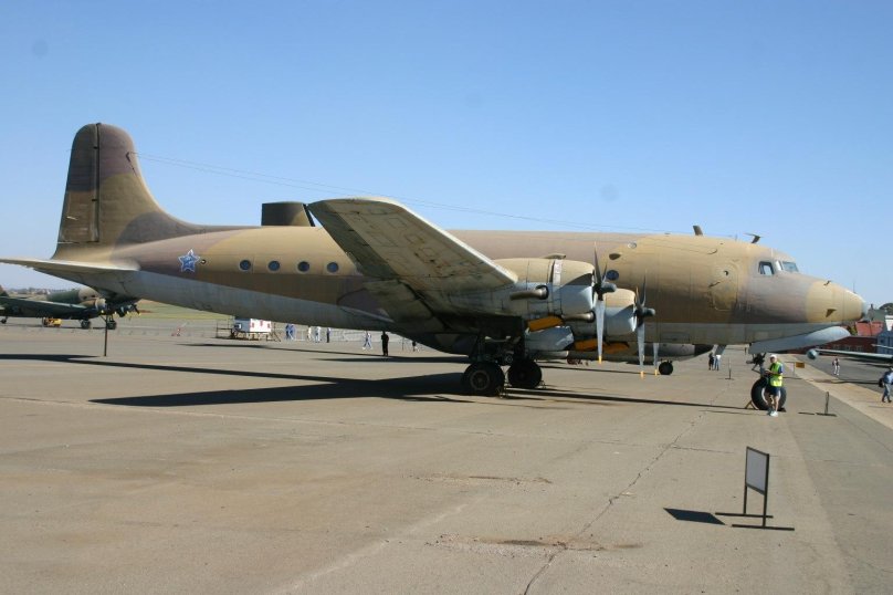 Douglas DC-5 тягач