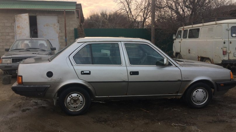 Вольво 340 фото снизу