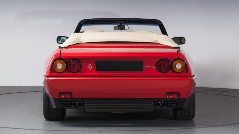 Феррари Мондиаль