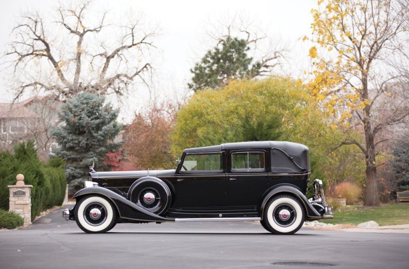 Паккард Твелв