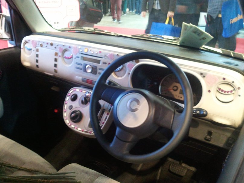 Дайхатсу Миджет салон