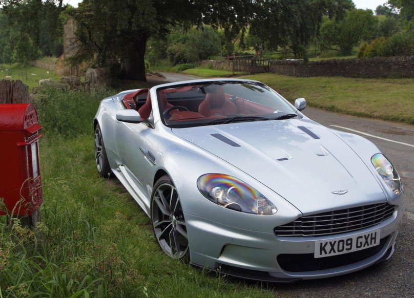 Астон Мартин ДБС Воланте