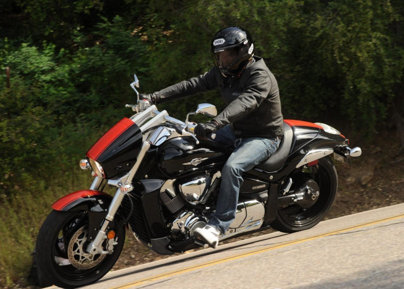 Сузуки Боливар м 109