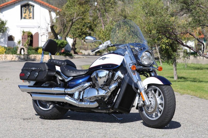 Suzuki Boulevard c109