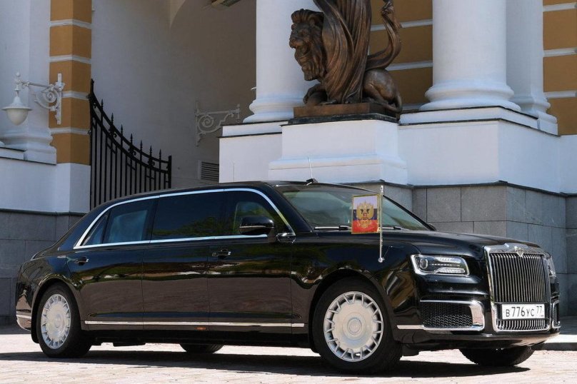 Аурус Сенат кортеж