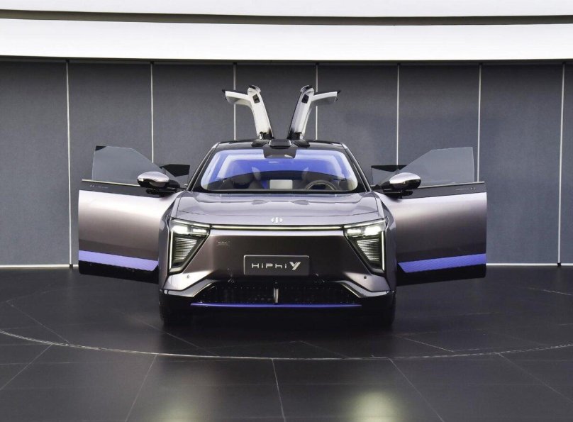 Китайский электромобиль hiphi