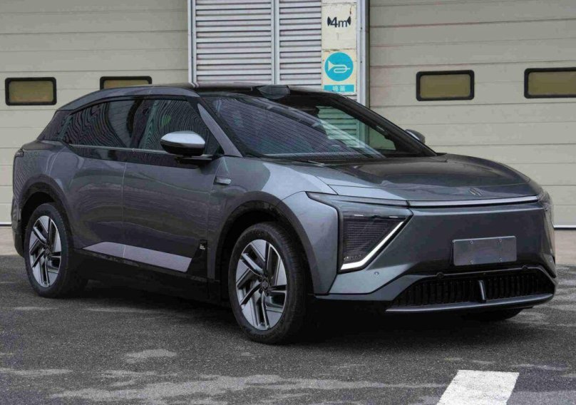 Китайский электромобиль hiphi x