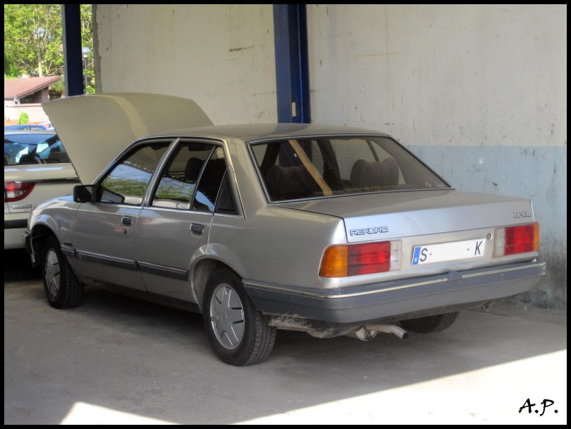 Opel Rekord 1983