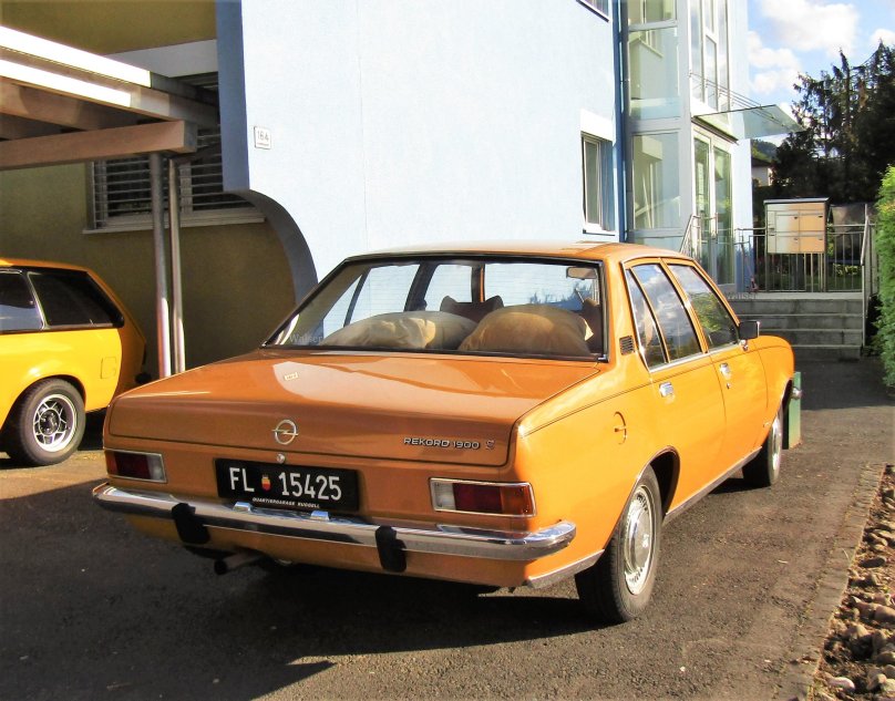 Опель рекорд 1900