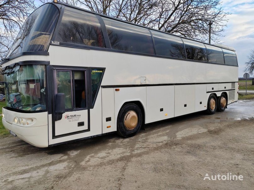 Автобус Неоплан