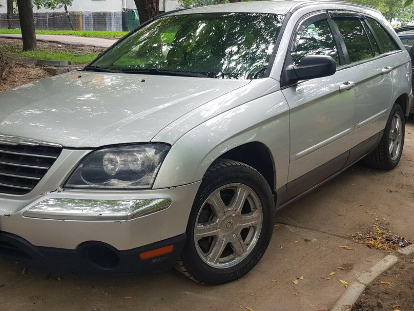 Крайслер внедорожник 2003