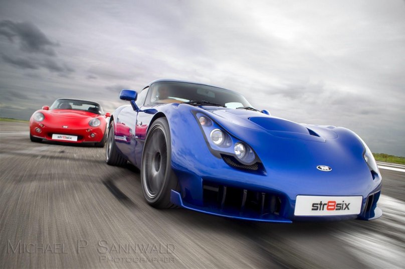 TVR Sagaris салон