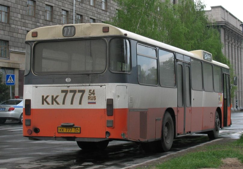 Автобус 777