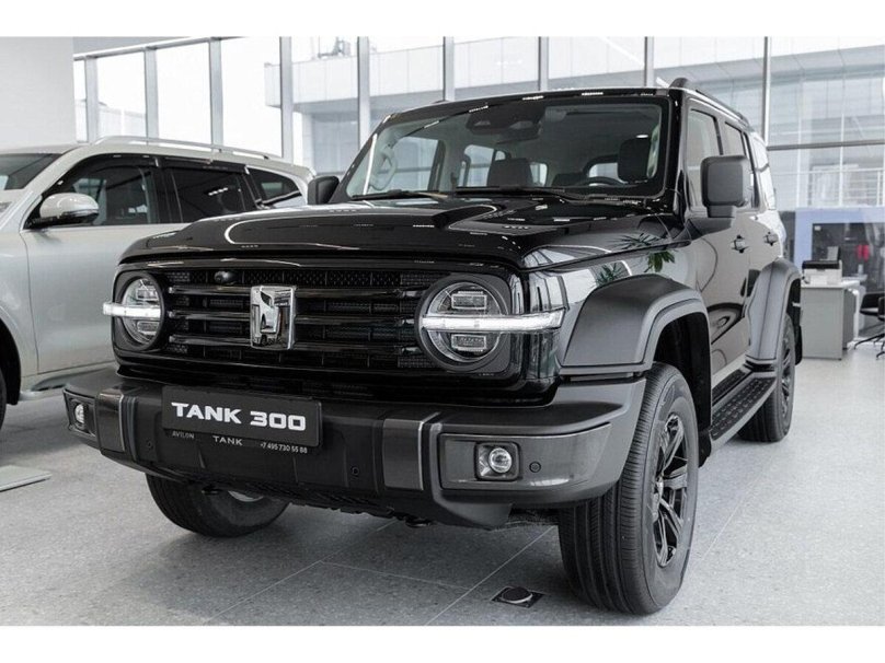 Tank 300 черный