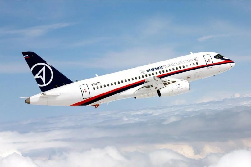Суперджет 100 самолет