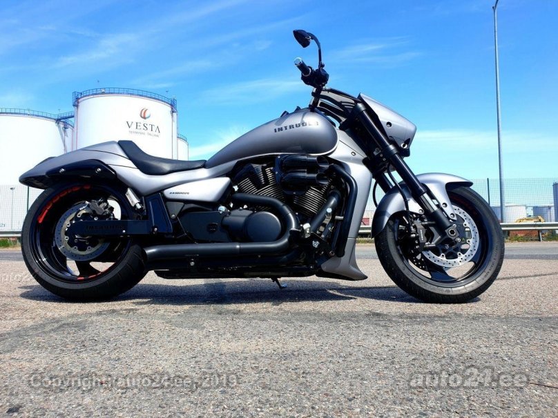 Suzuki Intruder 1800