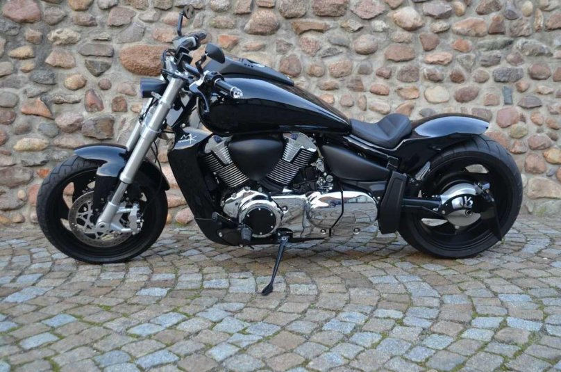 Suzuki Intruder 1800 Custom