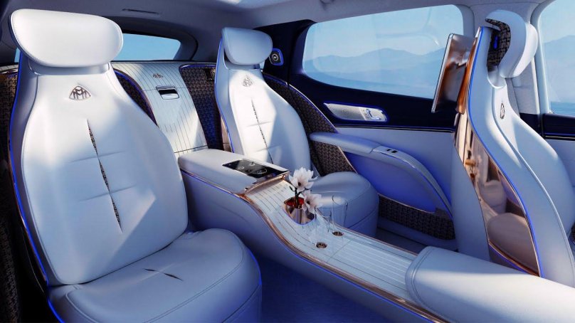 Мерседес Майбах 2023