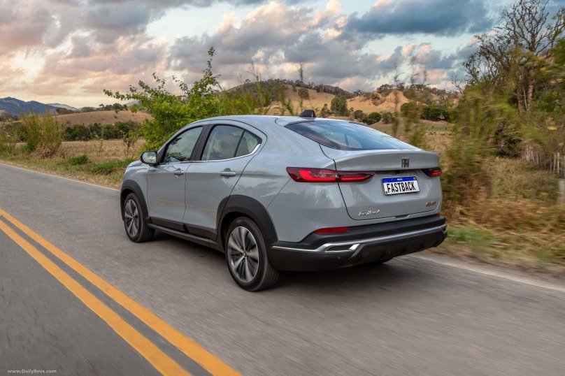 Фиат Фастбэк 2022