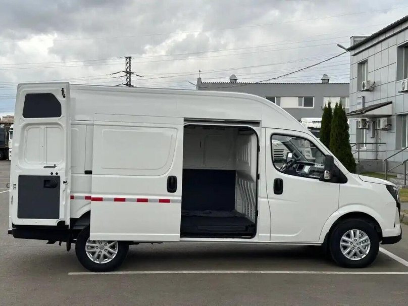 Dongfeng k33-561 Грузопассажирский