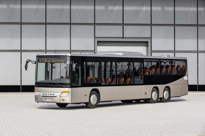 Setra s 418 le