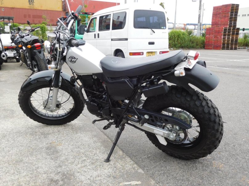 Yamaha tw250