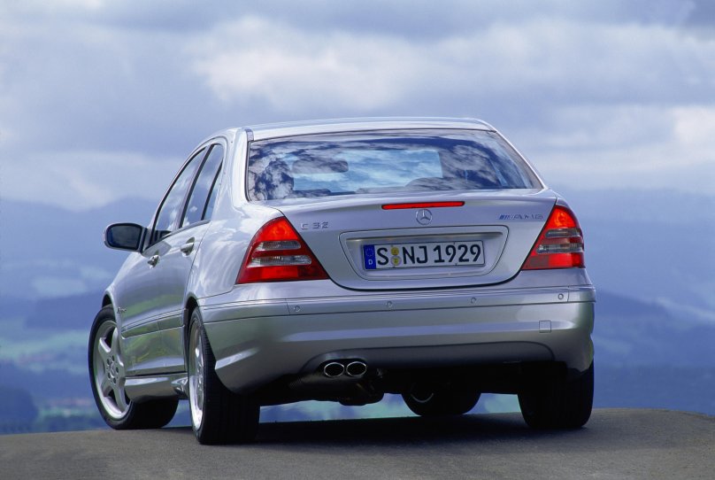 Mercedes-Benz c32 w203 AMG