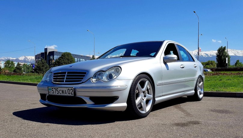 C32 AMG w203