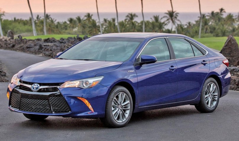 Toyota Camry 2016