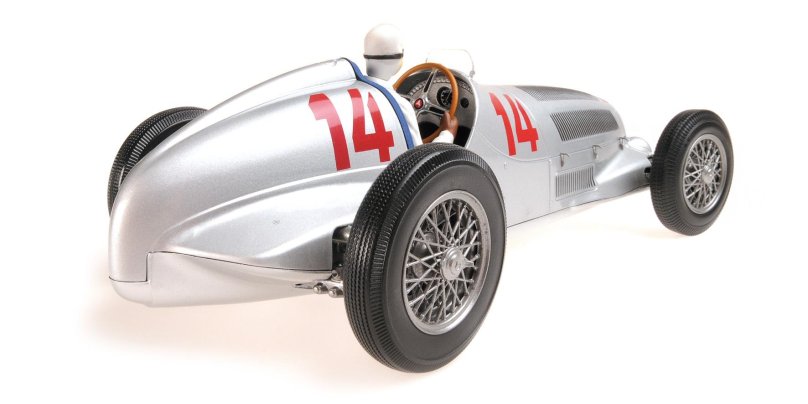 Модель 1/18 Mercedes w125