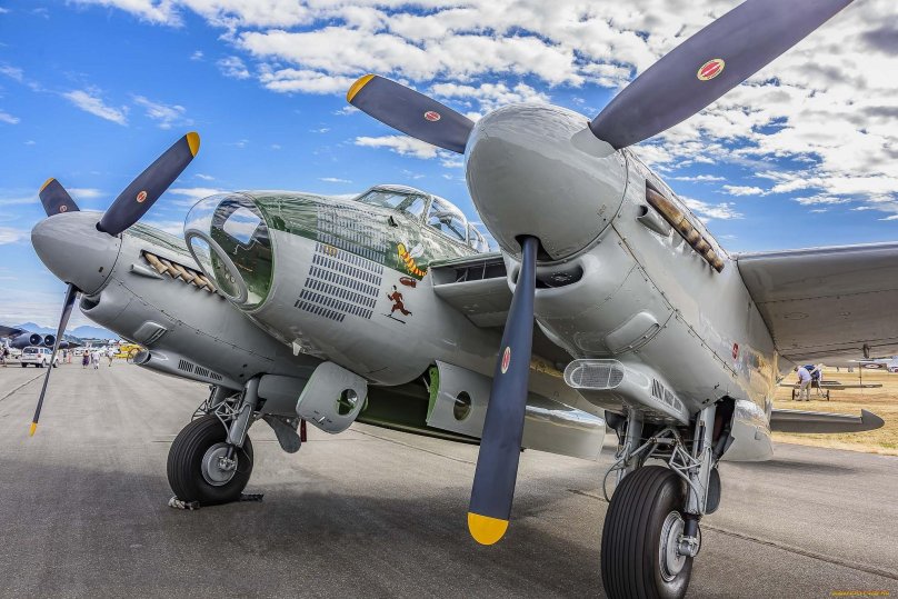 Москито самолет