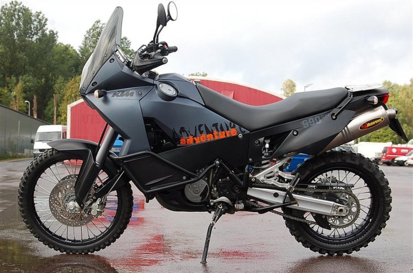 Мотоцикл КТМ 950