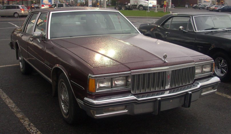 Pontiac Parisienne 1963 sedan