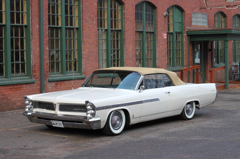 Понтиак Бонневиль