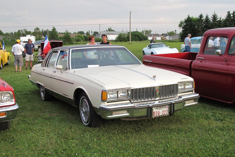 Pontiac Parisienne Brougham 1985