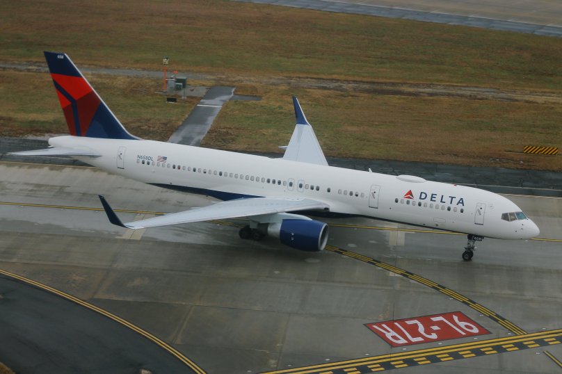 Самолёт Boeing 757 200