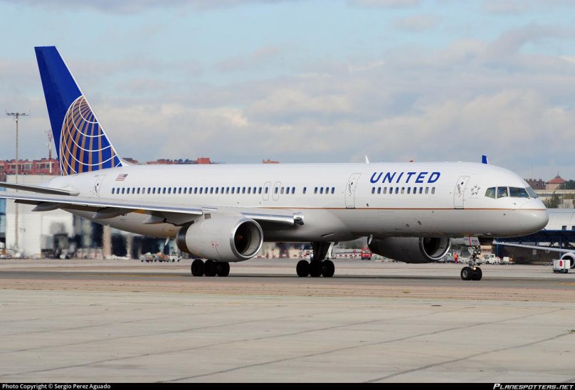 Boeing 757 United Airlines