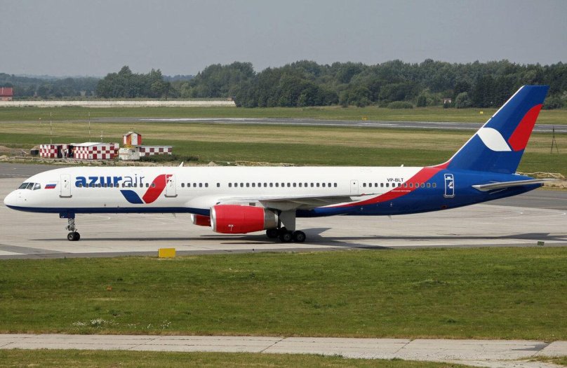 Боинг 757 Азур