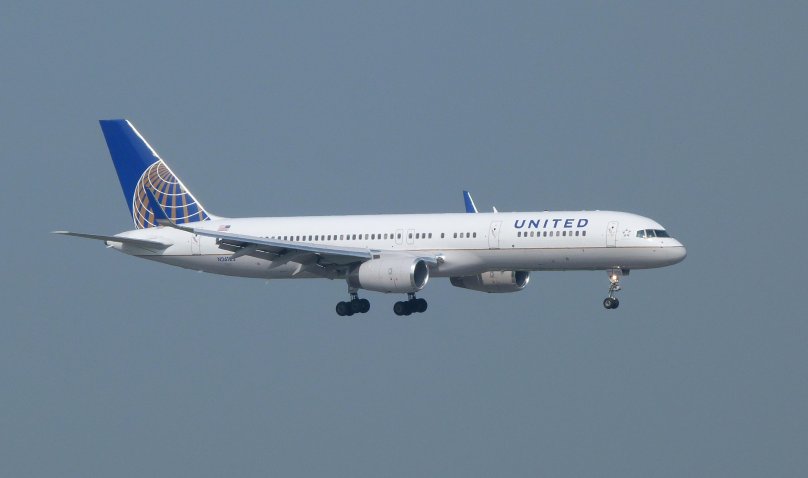 Боинг 757 United Airlines