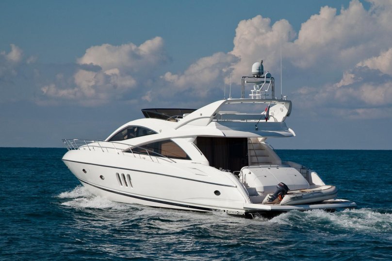 Моторная яхта Sunseeker Manhattan 66