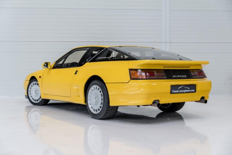 Рено Альпина а 610