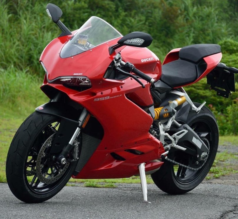 Ducati 959