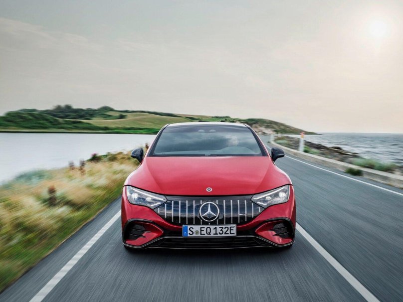 Мерседес eqe 2023