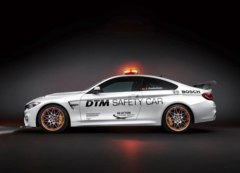 BMW m4 GTS Safety car