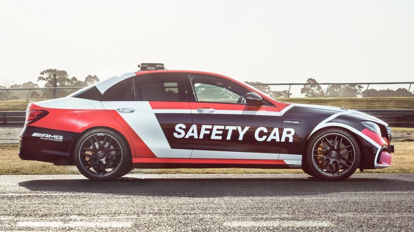 Мерседес e63 Safety car
